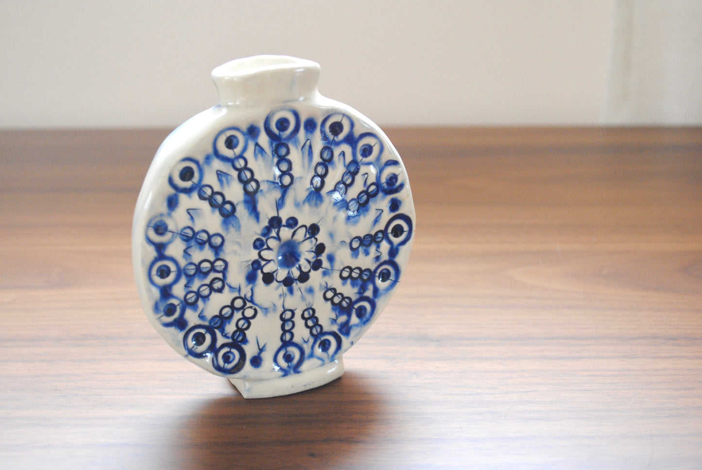 Round Radial Vase