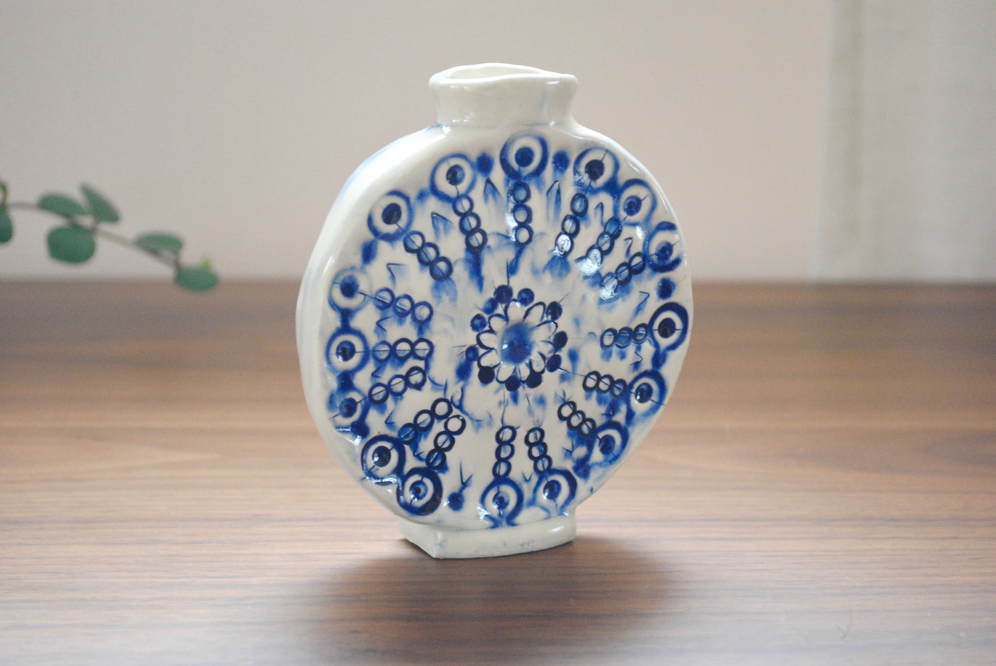 Round Radial Vase